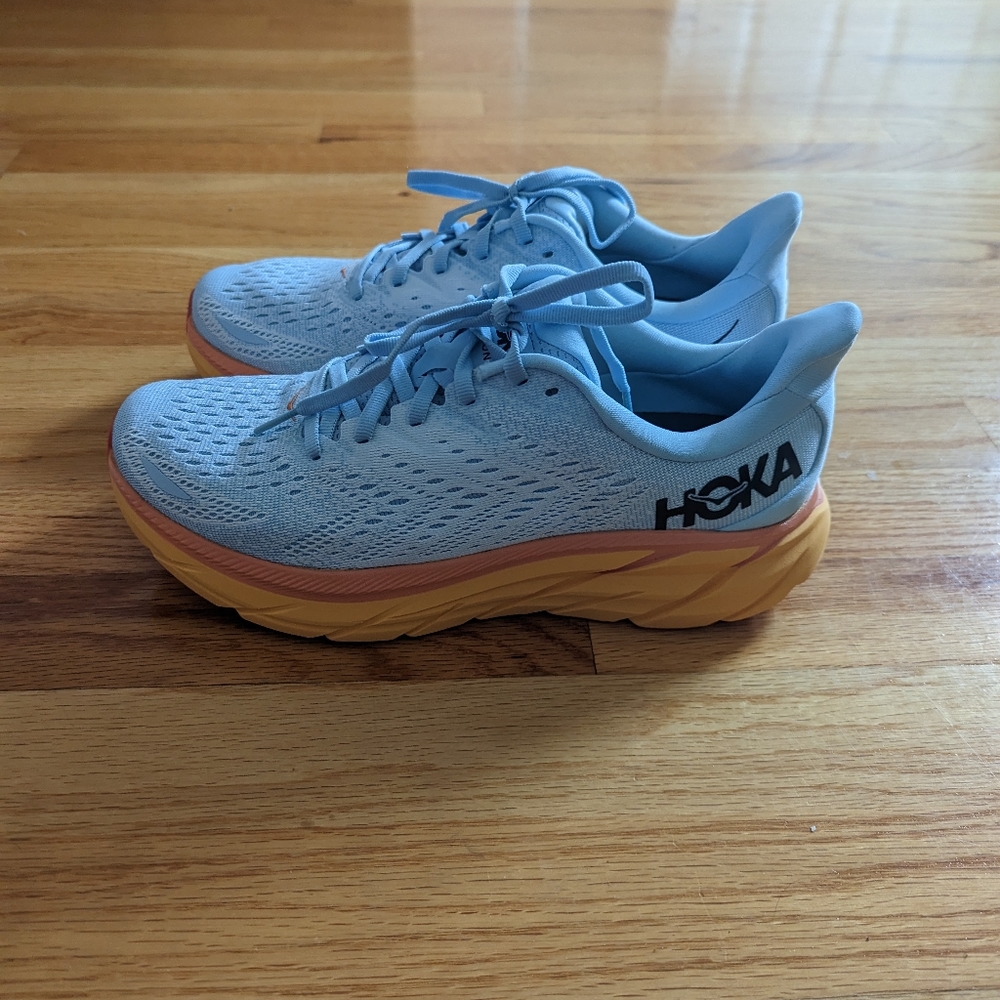 HOKA Clifton 8